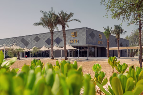 في خطوة مُتميّزة تهدف إلى تحقيق مفهوم الضيافة المستدامة، نجحت "إرث للضيافة" في تفعيل نظام (إدارة النفايات) المتطوّر